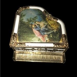 Elegant White and Gold Decorative Music Box